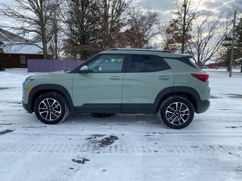 Used 2025 Chevrolet TrailBlazer LT image 4