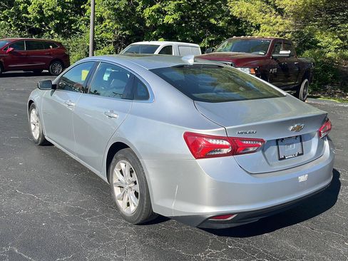 Used 2019 Chevrolet Malibu LT FWD image 4