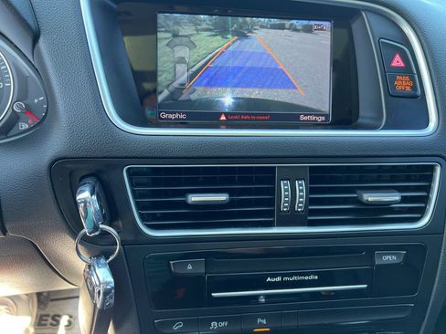 Used 2015 Audi Q5 2.0T Premium Plus w/ Technology Package image 14