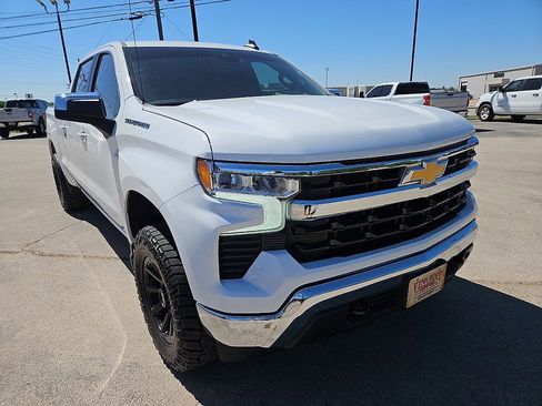 Used 2023 Chevrolet Silverado 1500 LT w/ Work Truck Package AWD/4WD image 11