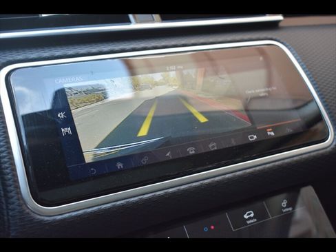 Used 2018 Land Rover Range Rover Velar S AWD/4WD image 11