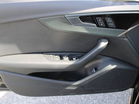 Used 2021 Audi A4 2.0T Premium w/ Convenience Package image 9