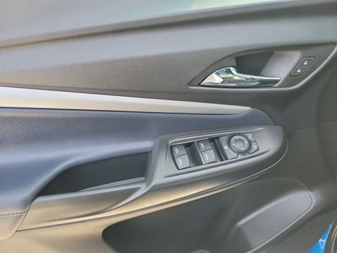 Used 2022 Chevrolet Bolt EUV LT w/ Convenience Package image 15