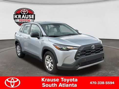 Used 2026 Toyota Corolla Cross L FWD image 3