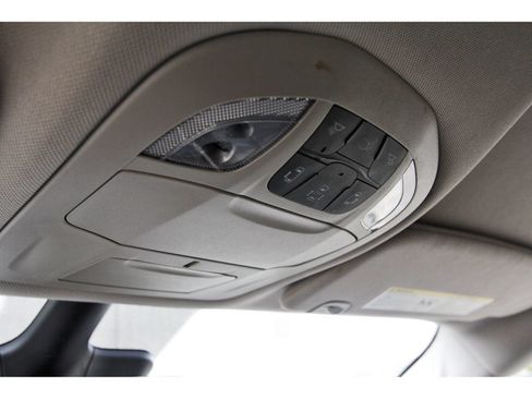 Used 2024 Chrysler Pacifica Touring-L FWD image 26