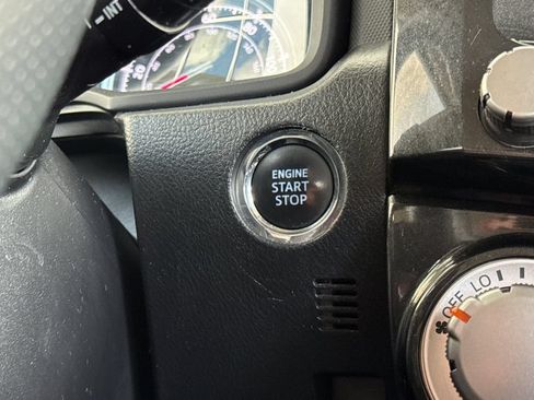 Used 2021 Toyota 4Runner TRD Off-Road Premium AWD/4WD image 24