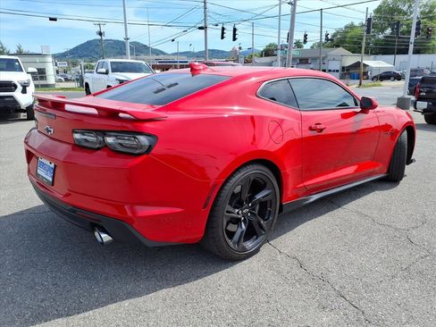 Certified 2021 Chevrolet Camaro SS RWD image 4