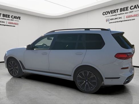 Used 2022 BMW X7 xDrive40i w/ M Sport Package image 6