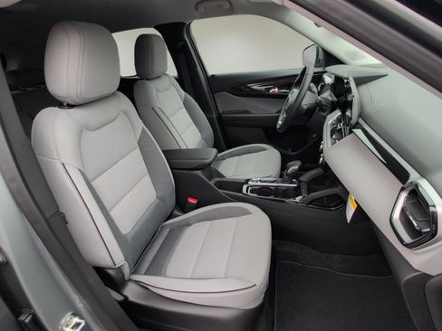 New 2026 Chevrolet TrailBlazer LT w/ Convenience Package image 18