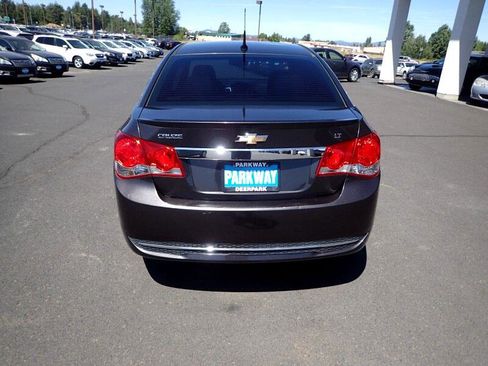 Used 2014 Chevrolet Cruze LT w/ RS Package image 4