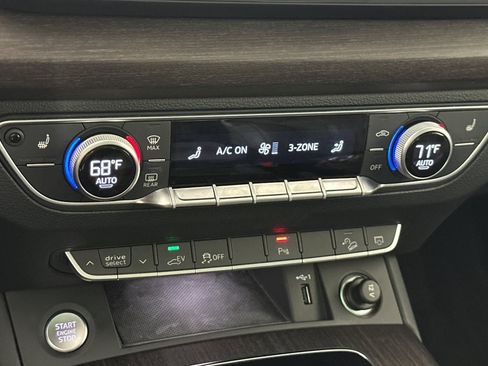 Used 2023 Audi Q5 e Premium Plus w/ Premium Plus Package image 19