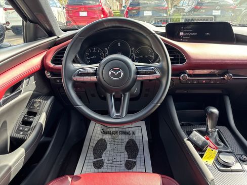 Used 2019 MAZDA MAZDA3 Hatchback w/ Premium Package image 13