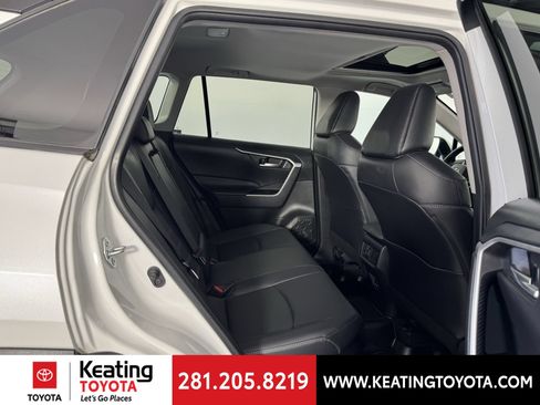 Certified 2024 Toyota RAV4 XLE Premium AWD/4WD image 20