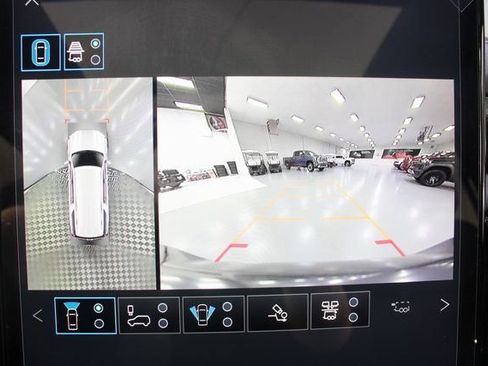 New 2026 GMC Yukon XL AT4 w/ AT4 Premium Plus Package image 4