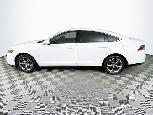 Used 2023 Honda Accord EX-L image 4
