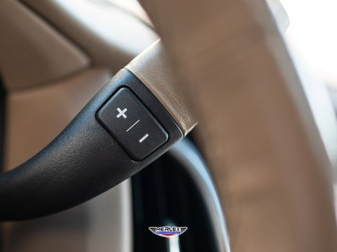Used 2019 Cadillac Escalade ESV Platinum AWD/4WD image 30