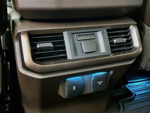 Used 2024 Ford F150 King Ranch AWD/4WD image 13