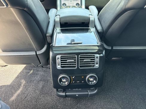 Used 2021 Land Rover Range Rover Long Wheelbase Autobiography image 17