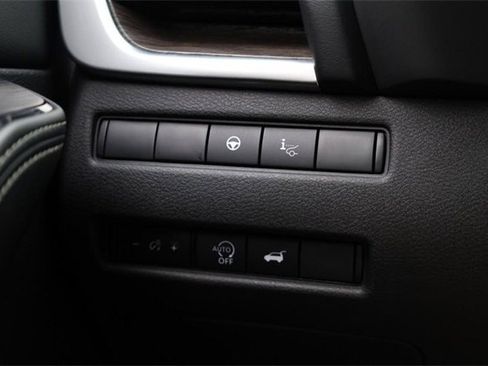 Certified 2024 Nissan Rogue Platinum w/ Platinum Premium Package image 21