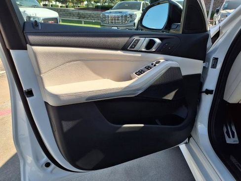 Used 2020 BMW X5 xDrive40i w/ M Sport Package AWD/4WD image 21