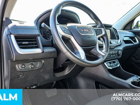 Used 2024 GMC Terrain SLE image 27