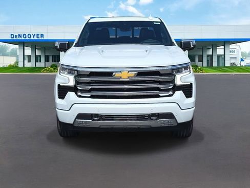 New 2026 Chevrolet Silverado 1500 High Country AWD/4WD image 3