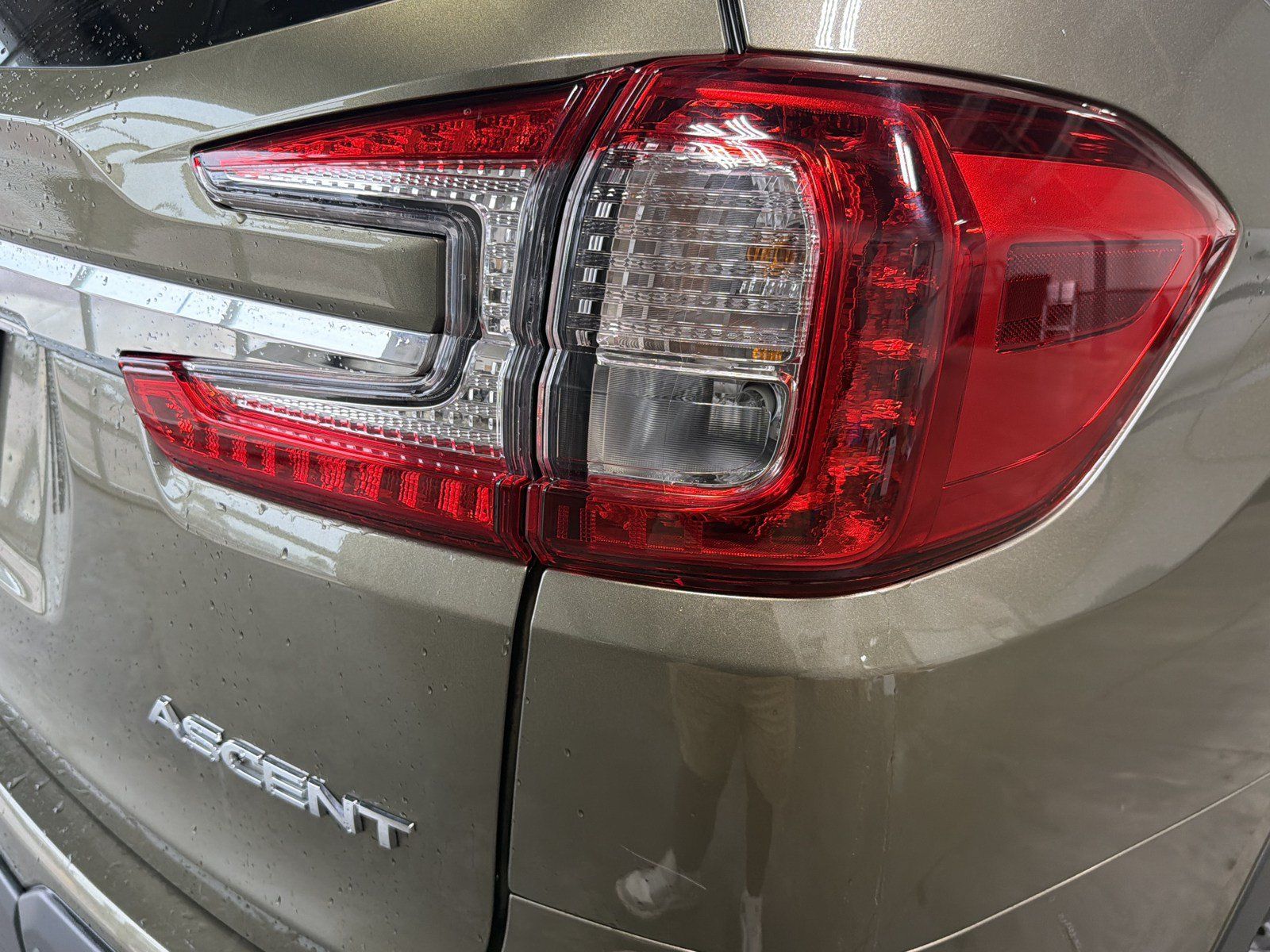 Certified 2024 Subaru Ascent Premium w/ Convenience Package AWD/4WD image 20