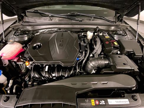 Certified 2025 Kia K5 LXS FWD image 10