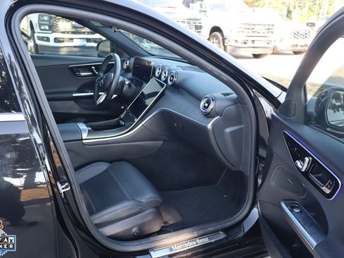 Used 2023 Mercedes-Benz C 300 Sedan image 31