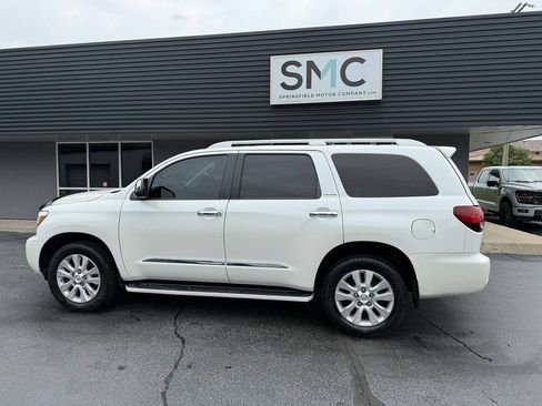 Used 2018 Toyota Sequoia Platinum AWD/4WD image 9