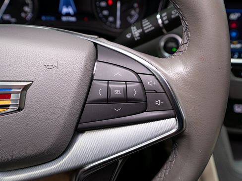 Used 2021 Cadillac XT5 Premium Luxury AWD/4WD image 27