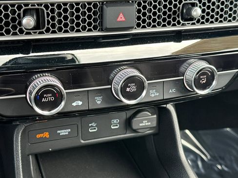 Used 2025 Honda Civic Sport image 19