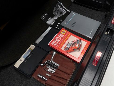 Used 1991 Mercedes-Benz 190 E 2.6 image 54
