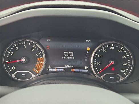 Used 2023 Jeep Renegade Trailhawk AWD/4WD image 71