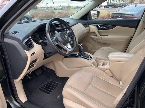 Used 2019 Nissan Rogue SL image 9