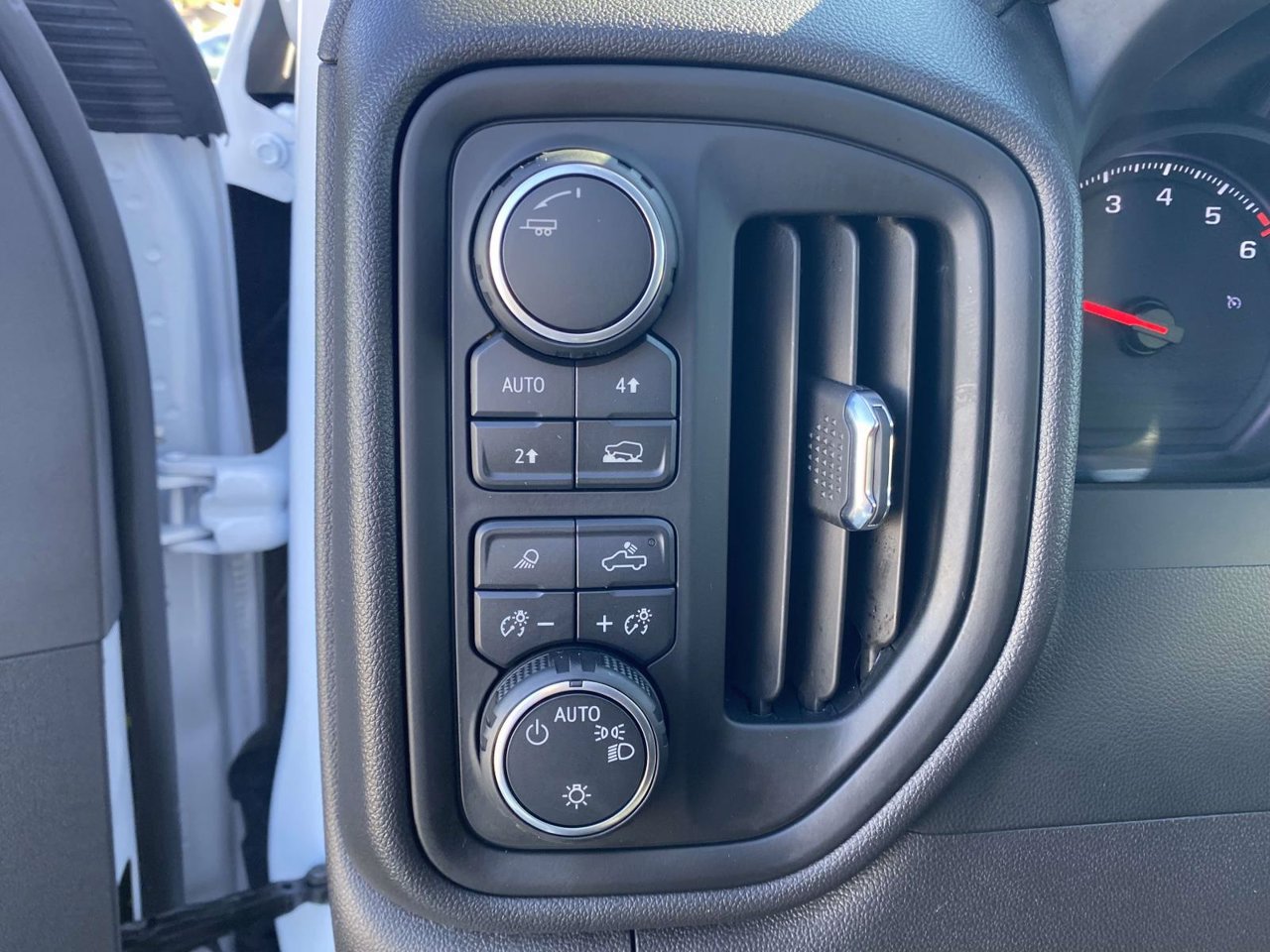 Used 2026 Chevrolet Silverado 1500 W/T w/ WT Safety Package AWD/4WD image 26