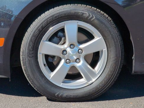 Used 2014 Chevrolet Cruze LT image 25