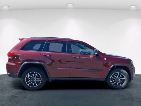 Used 2019 Jeep Grand Cherokee Trailhawk AWD/4WD image 5
