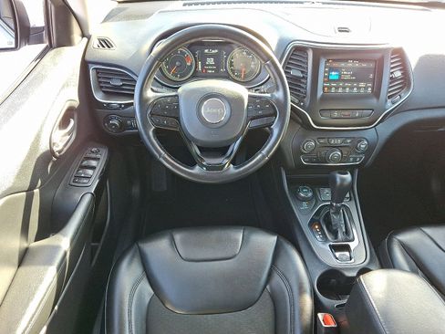 Used 2021 Jeep Cherokee Latitude Plus image 12