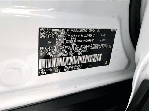 Used 2021 Toyota RAV4 LE FWD image 31