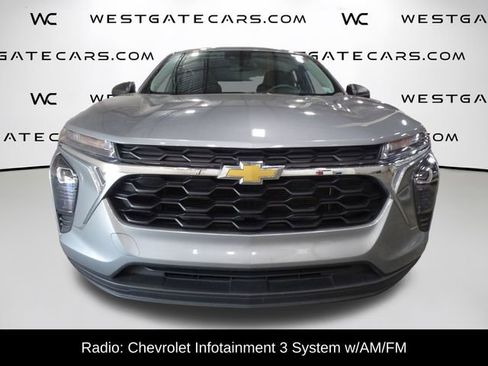 Used 2024 Chevrolet Trax LS image 4