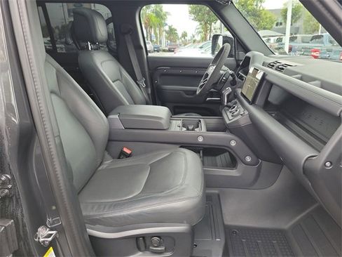 Used 2024 Land Rover Defender 110 Carpathian Edition image 17