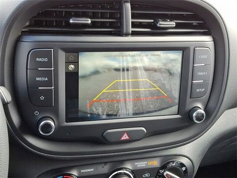 New 2025 Kia Soul LX w/ LX Technology Package image 12