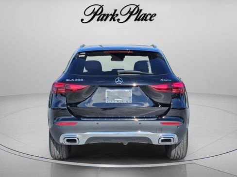 Used 2026 Mercedes-Benz GLA 250 4MATIC image 4