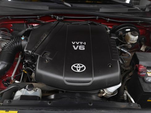 Used 2011 Toyota Tacoma 4x4 Double Cab w/ SR5 Pkg #2 image 31