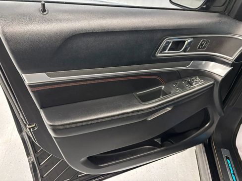 Used 2016 Ford Explorer Sport w/ Equipment Group 401A image 41