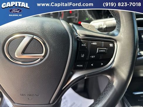 Used 2023 Lexus ES 350 w/ Accessory Package (Z1) FWD image 24