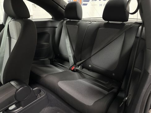 Used 2018 Volkswagen Beetle 2.0T S image 31
