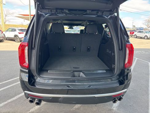 Used 2024 GMC Yukon XL Denali image 33