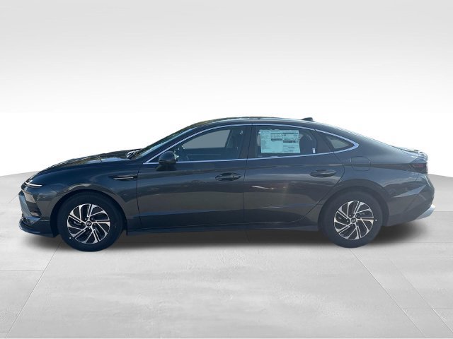New 2026 Hyundai Sonata Blue FWD image 2